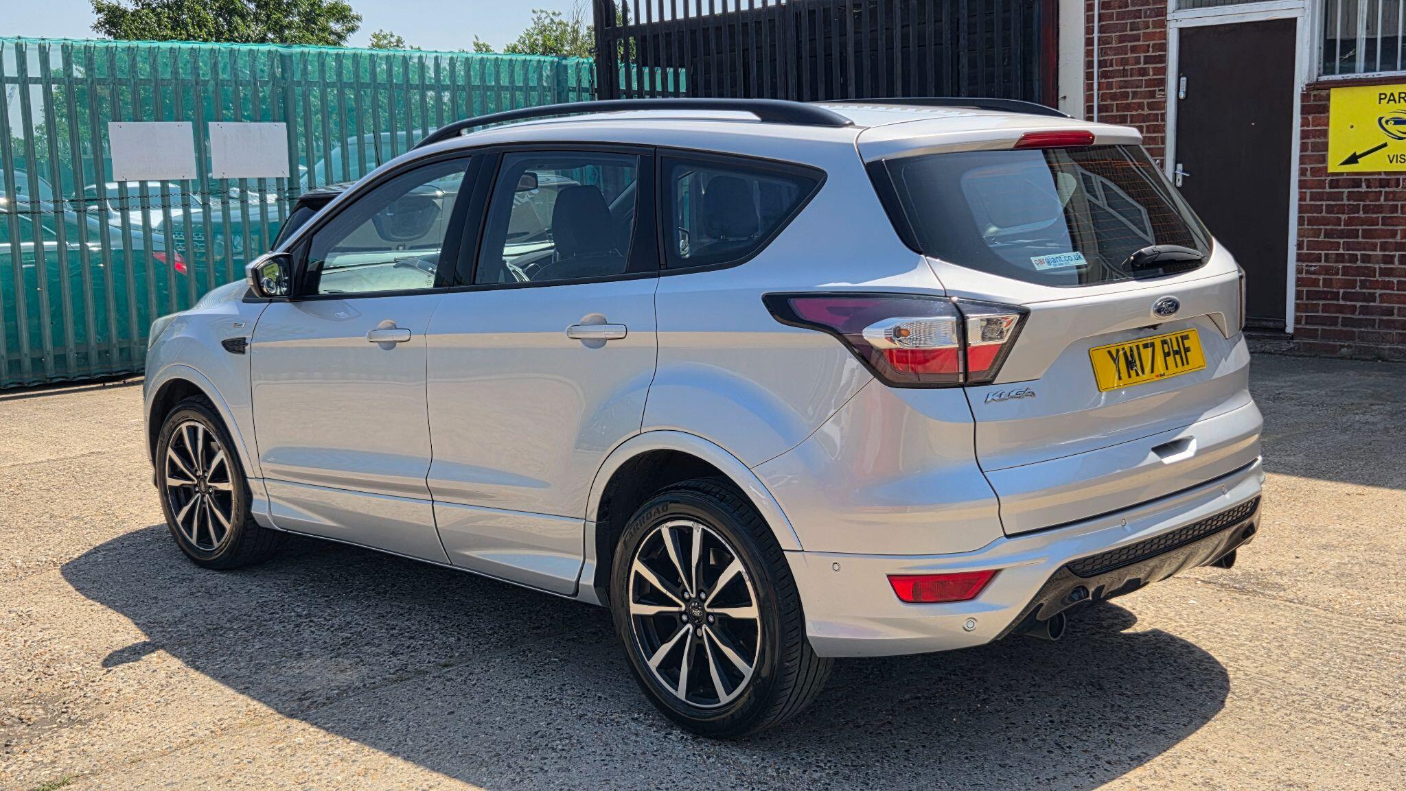 Ford Kuga view 4