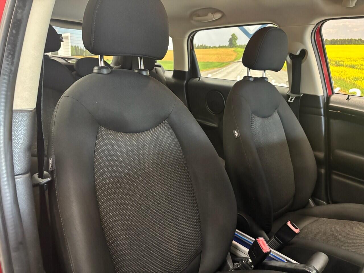 MINI Countryman view 17