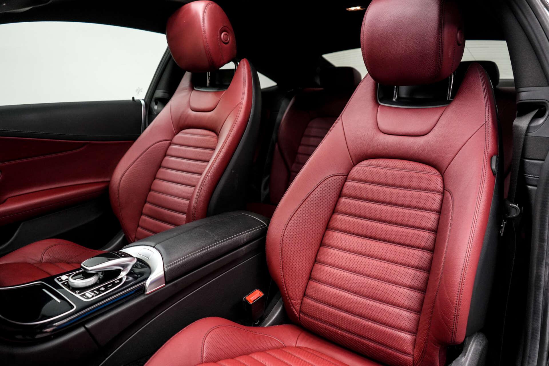 Mercedes-Benz C-Class view 16