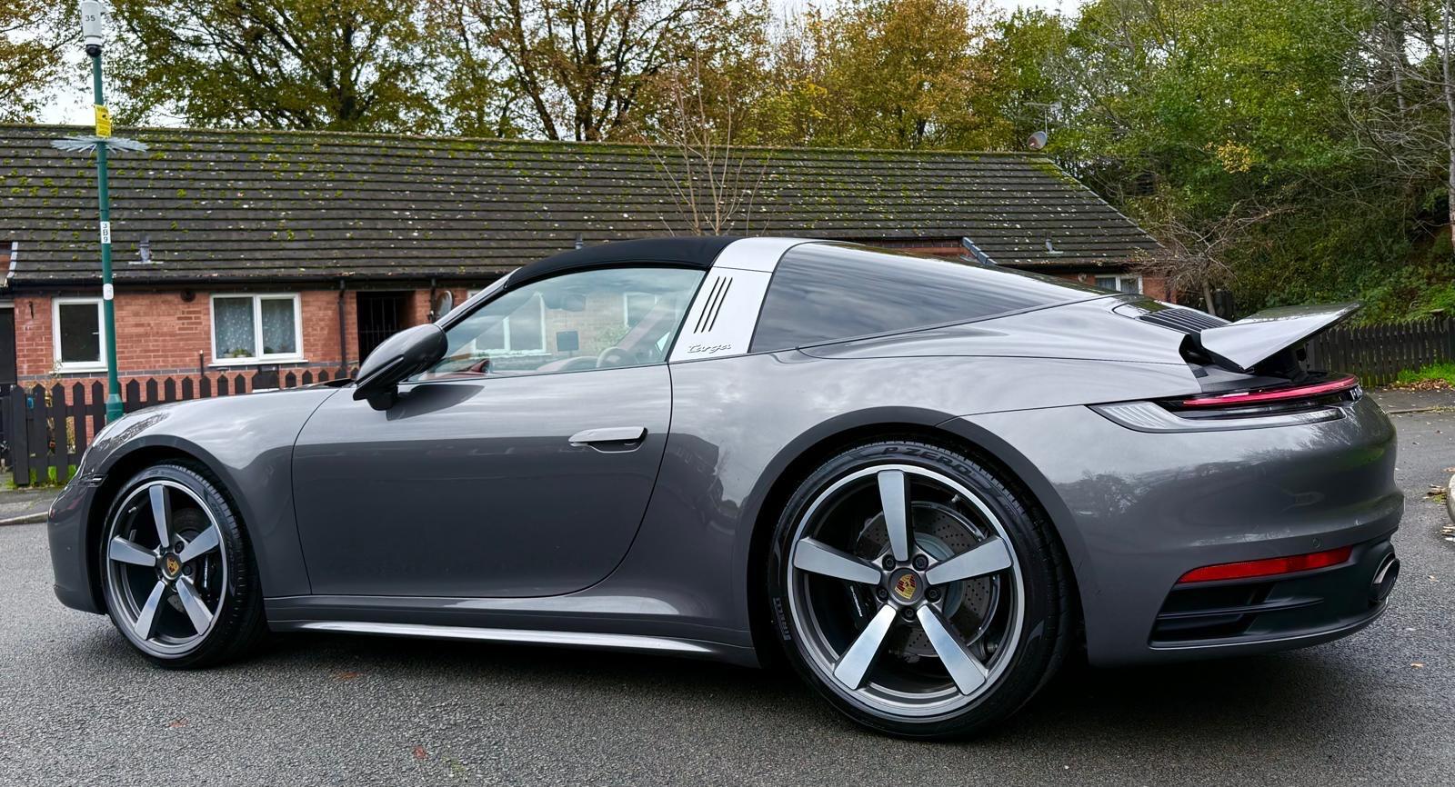 Porsche 911 view 80