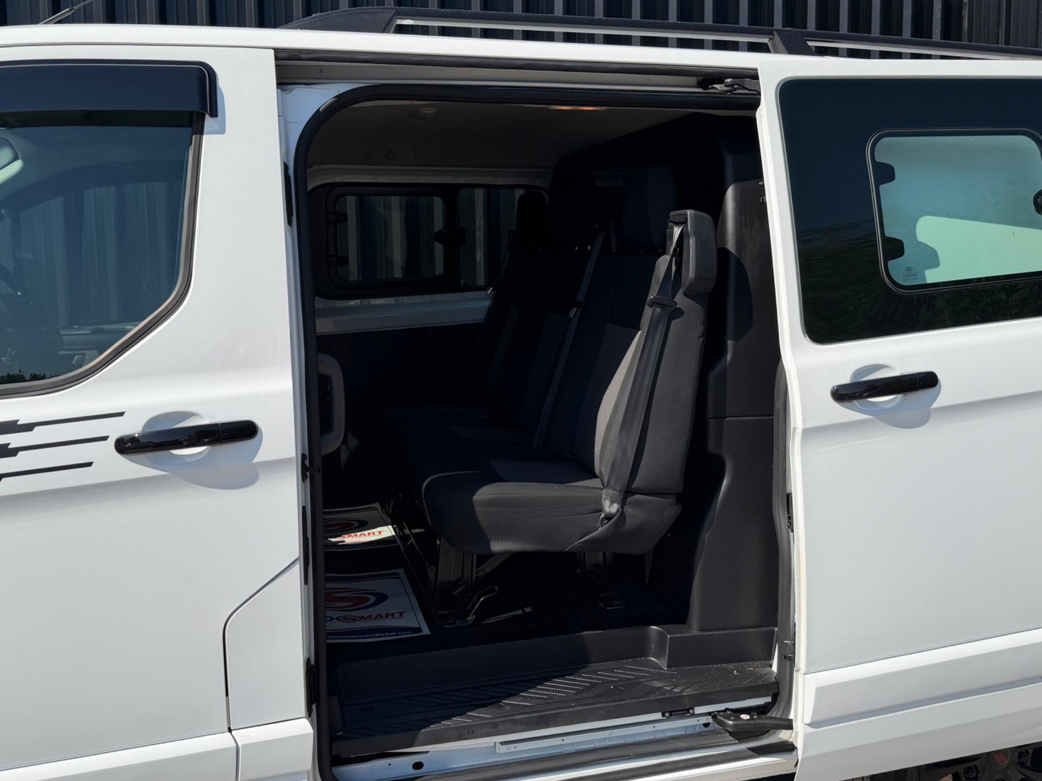 Ford Transit Custom view 42