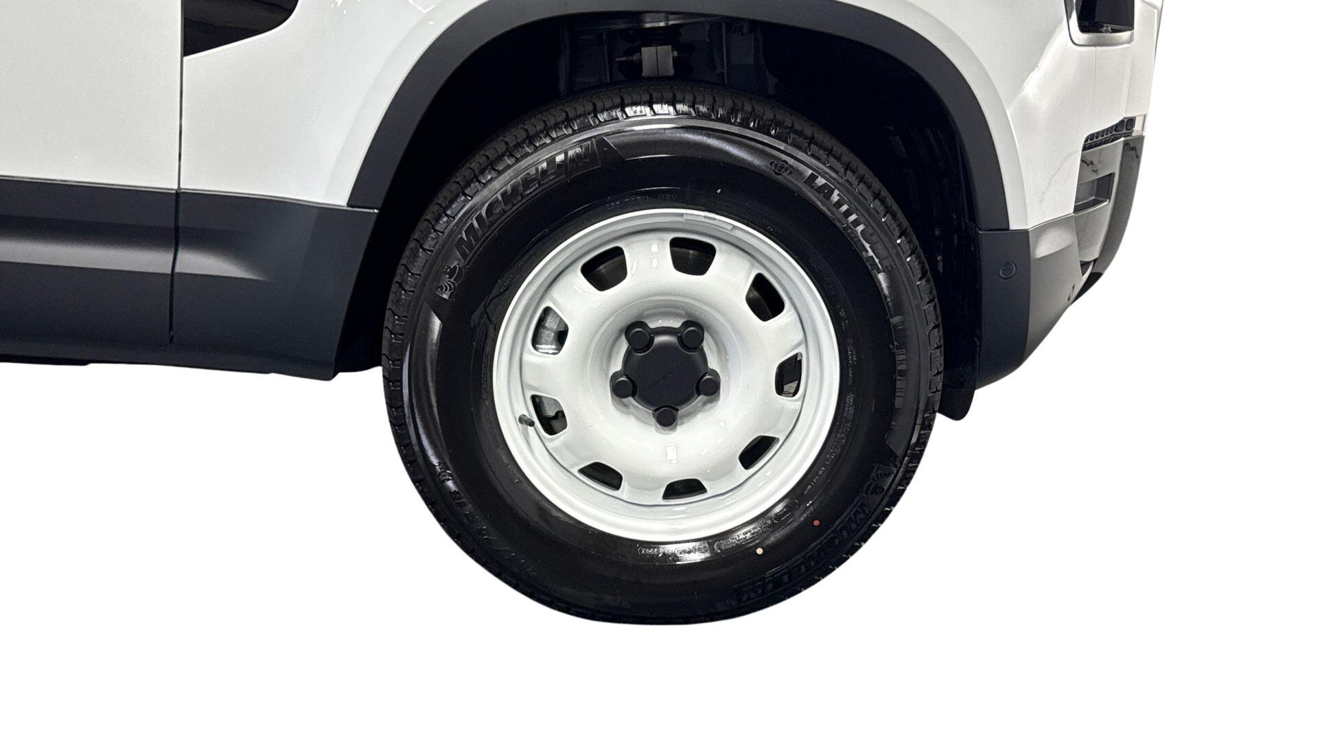 Land Rover Defender view 8