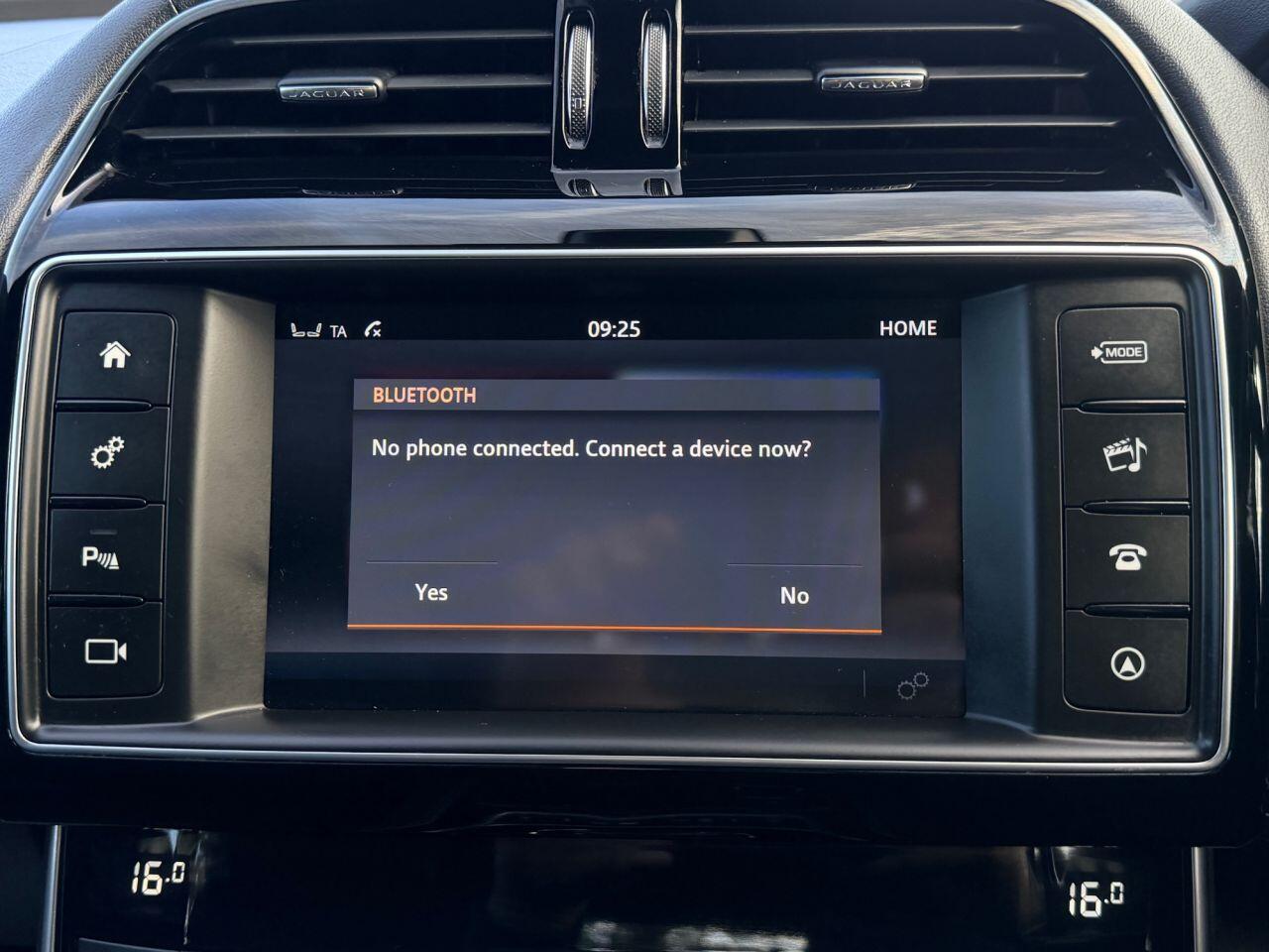 Jaguar Xe view 44