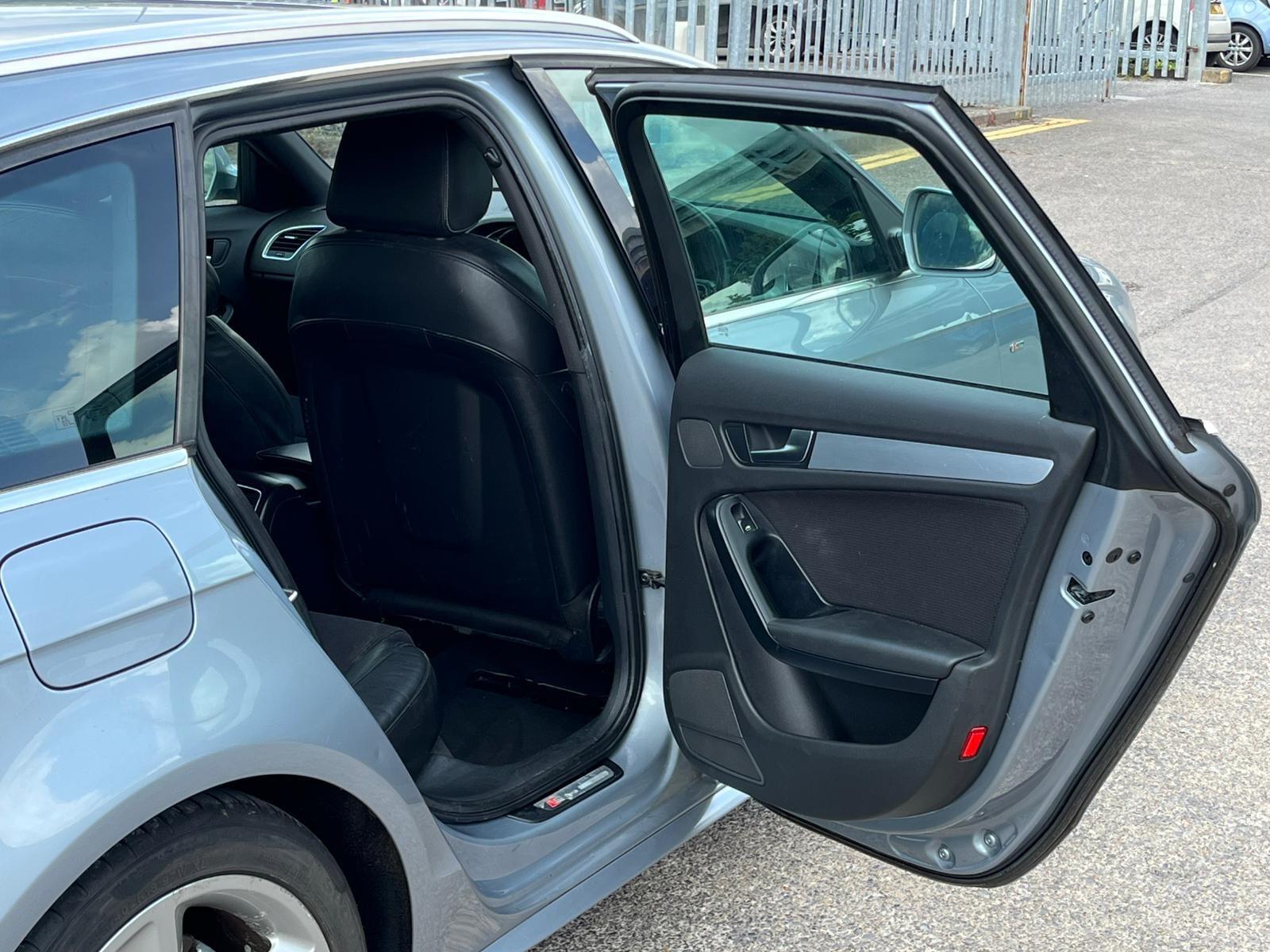 Audi A4 view 34