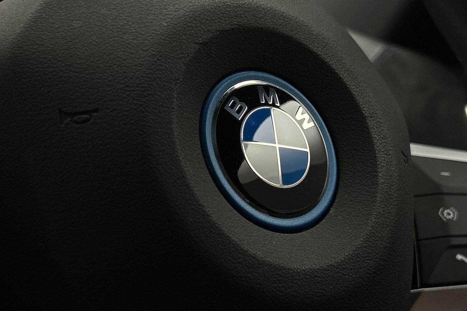BMW iX2 view 27