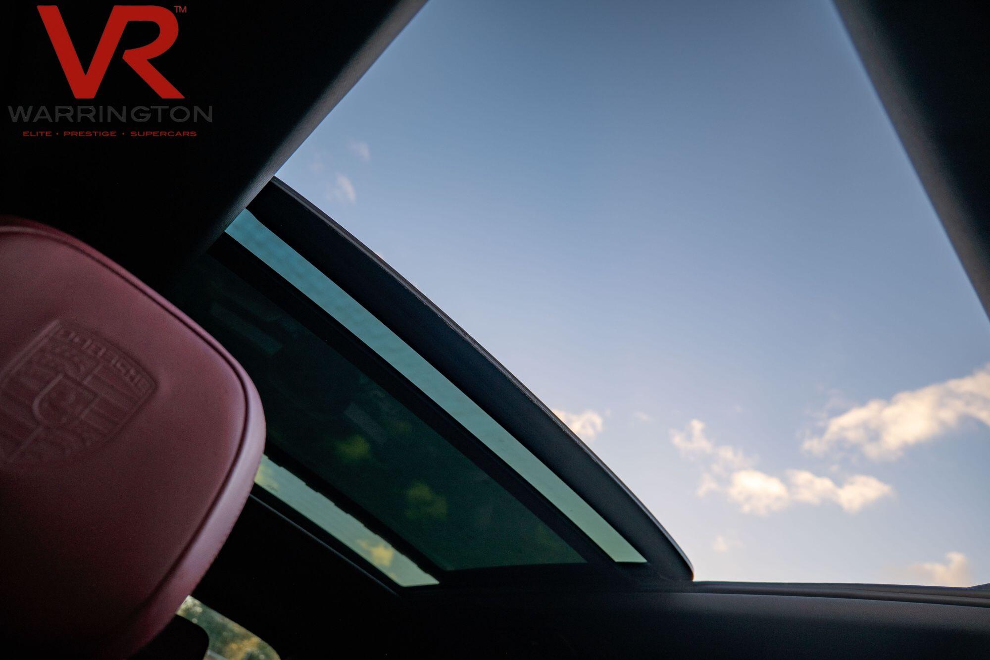 Porsche Cayenne view 36
