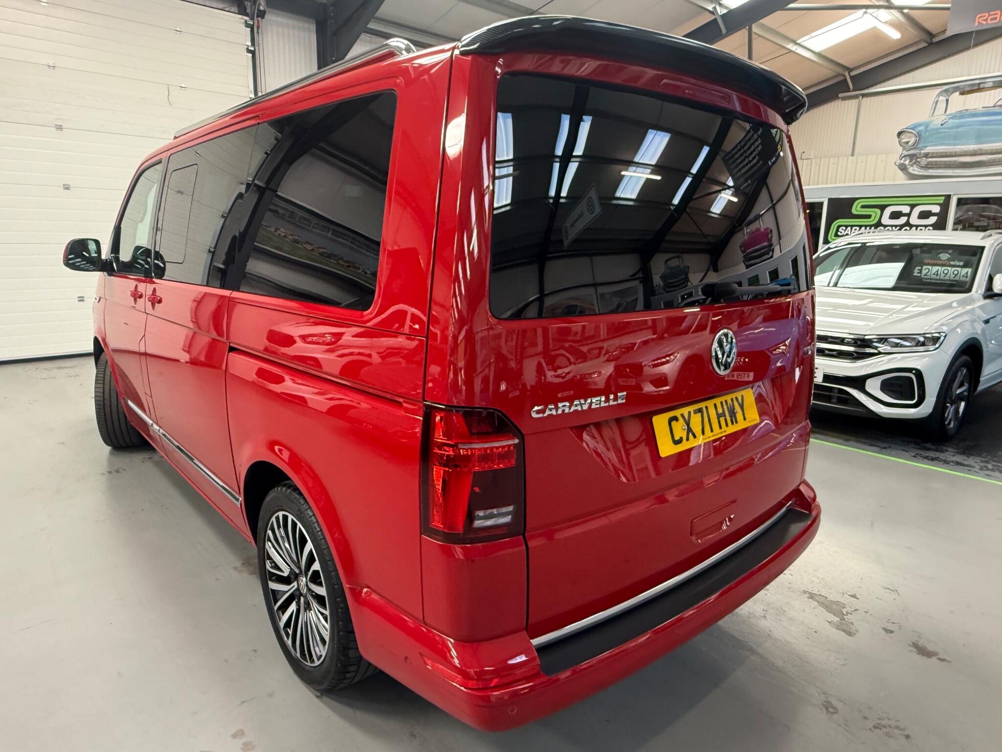 Volkswagen Caravelle view 6