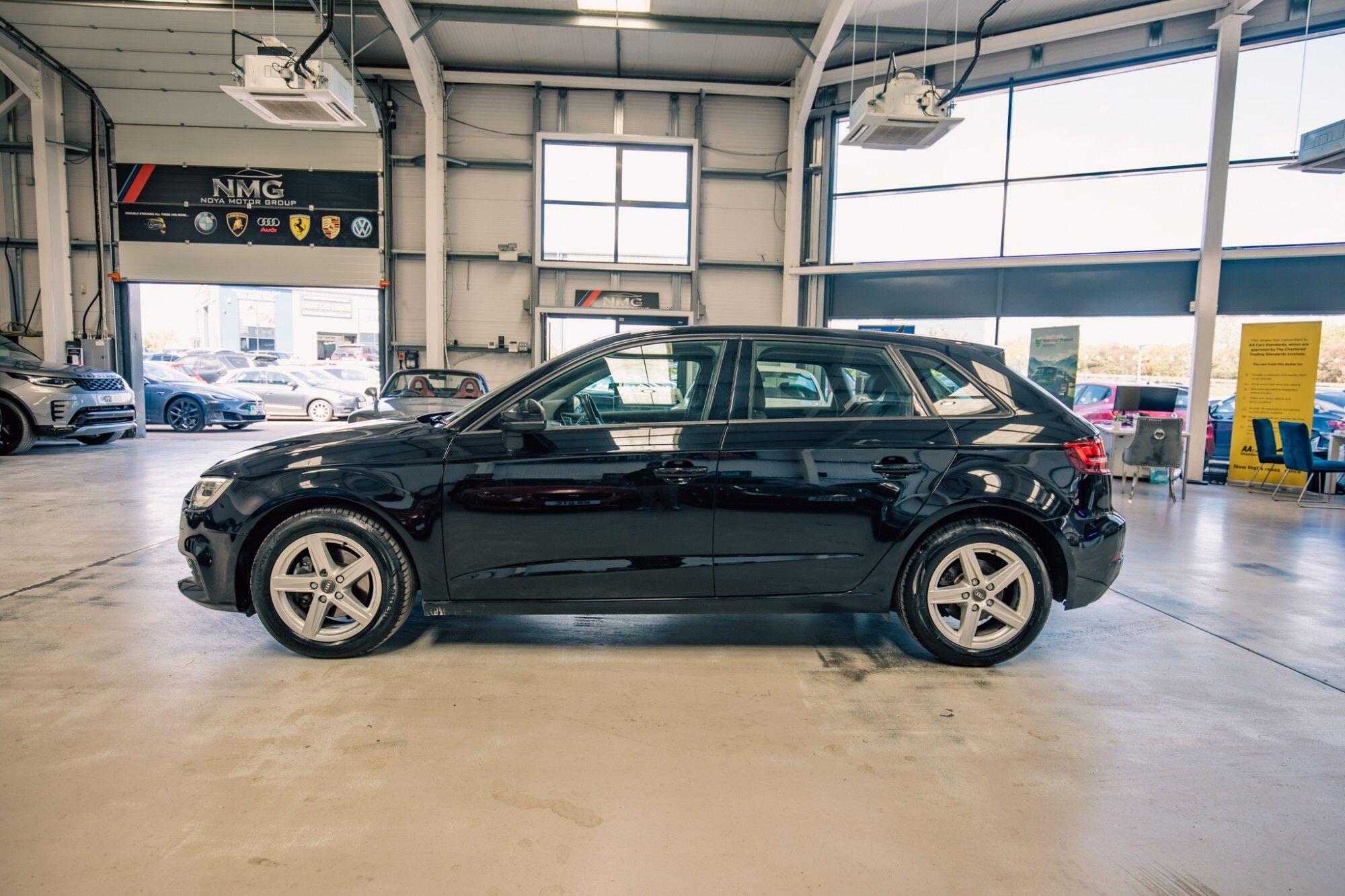 Audi A3 view 28