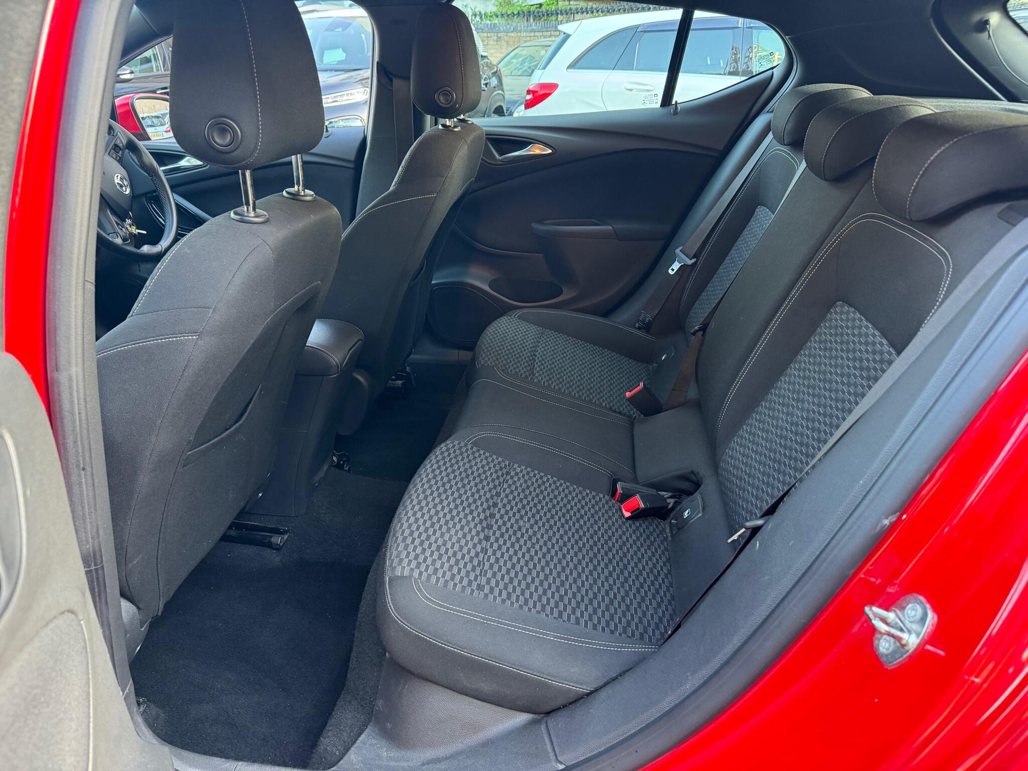 Vauxhall Astra view 15