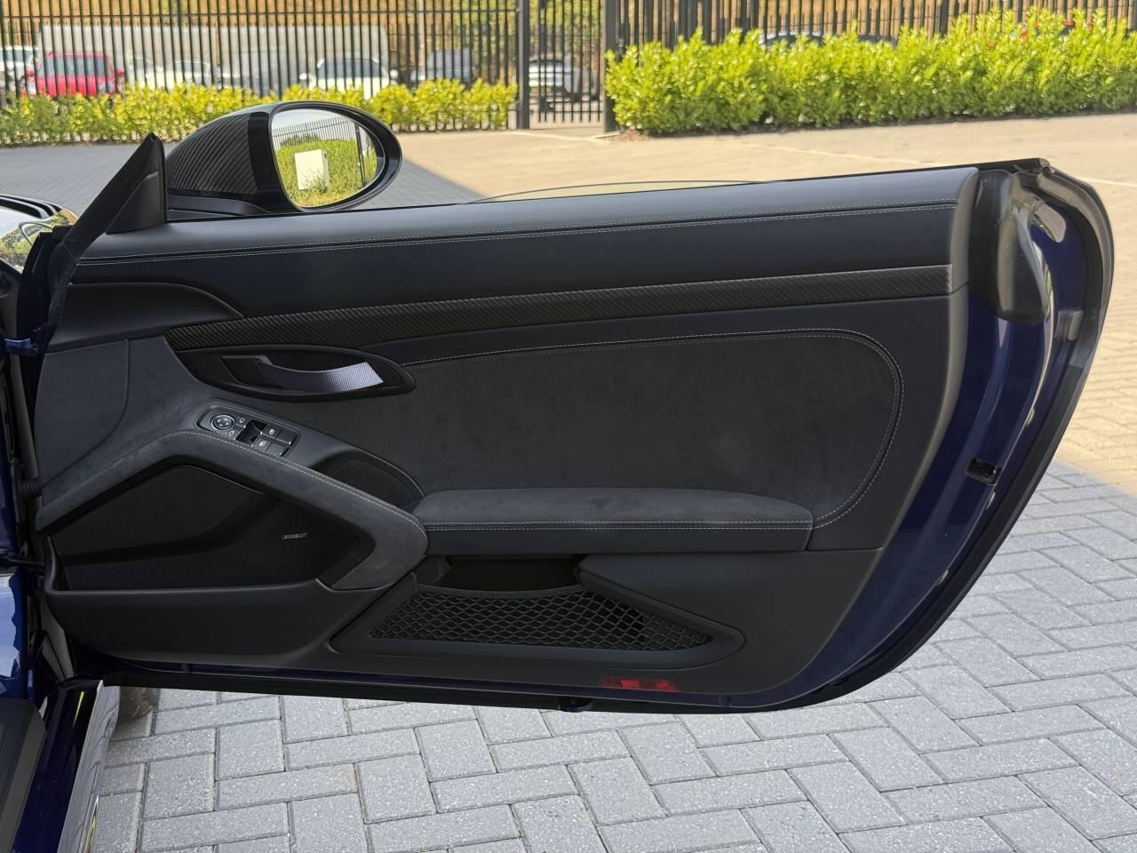 Porsche Cayman view 42