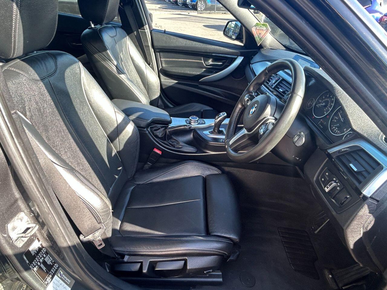 BMW 3 Series view 10