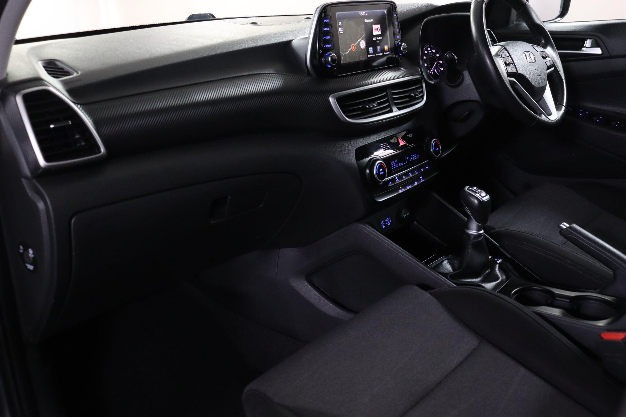 Hyundai Tucson view 33