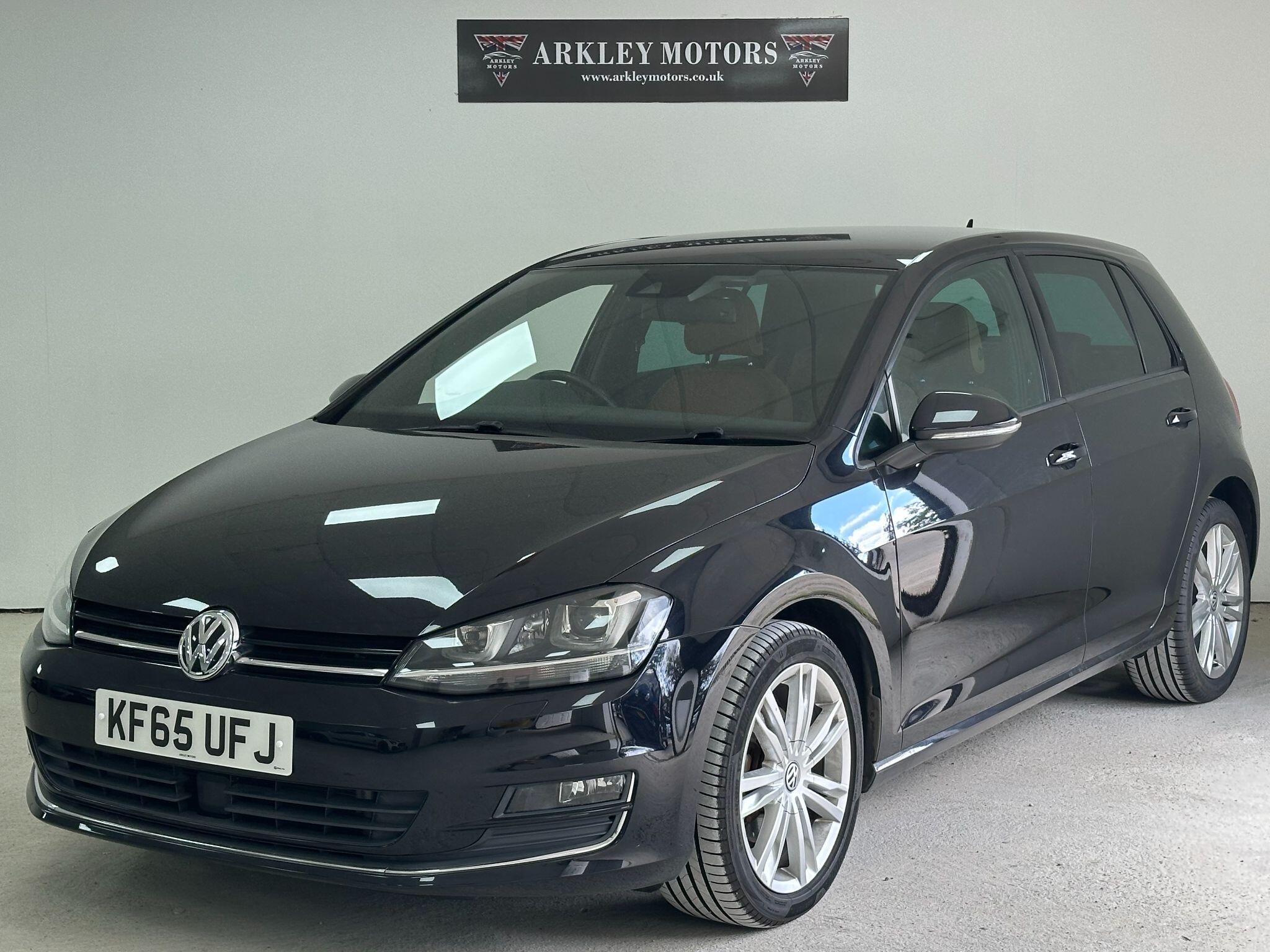2015 Volkswagen Golf image 2