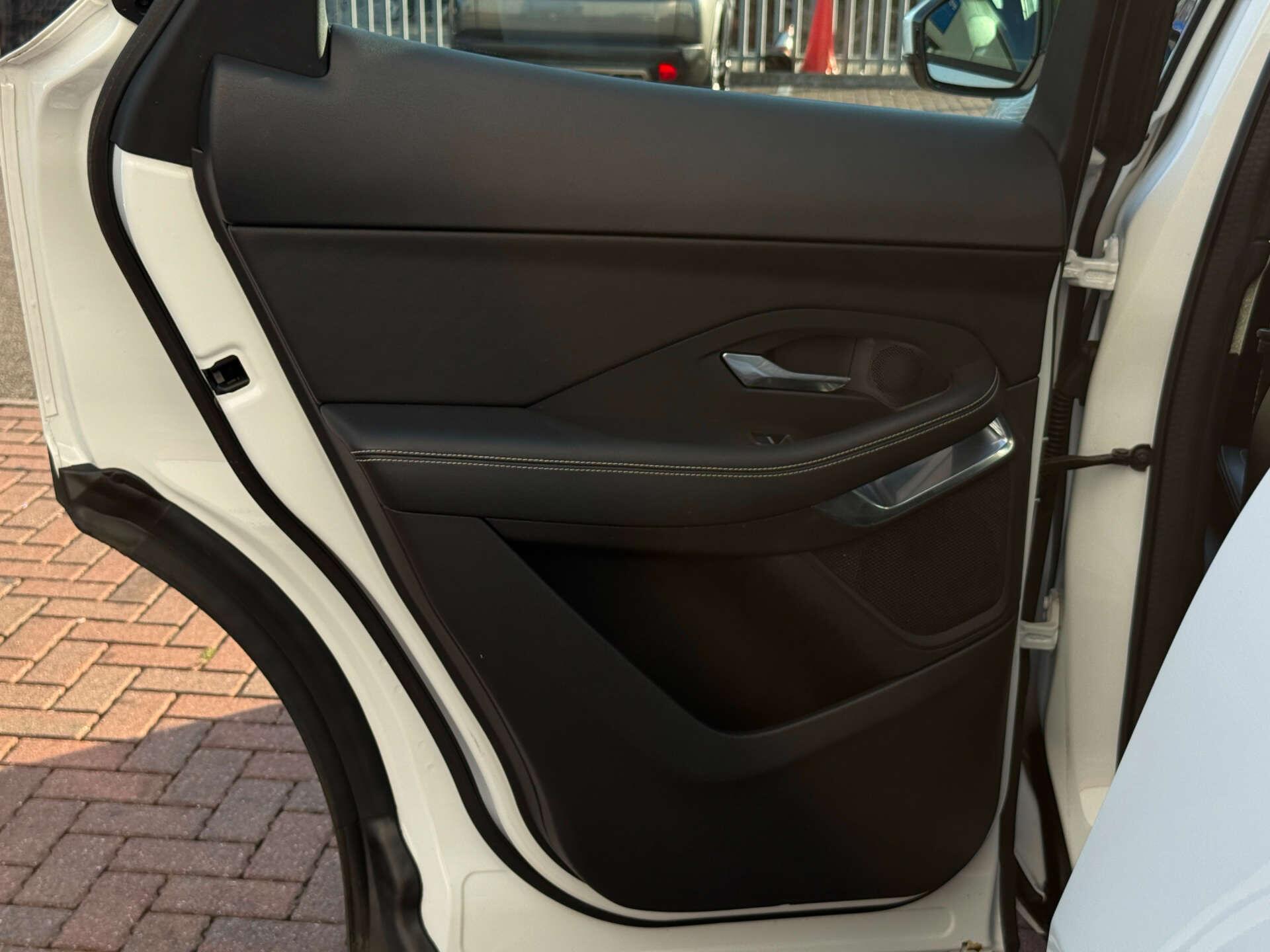Jaguar E-Pace view 39