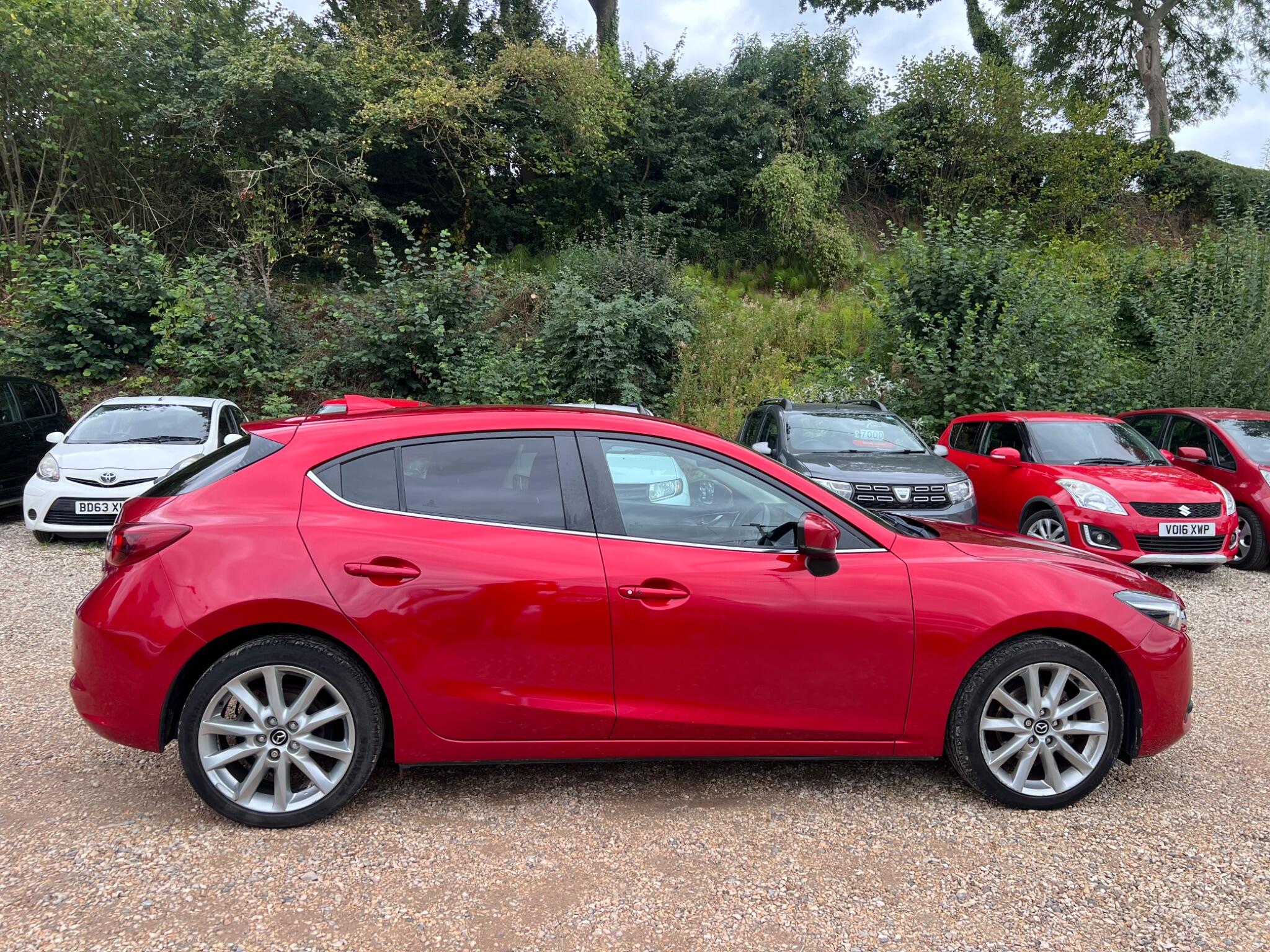 Mazda Mazda3 view 8