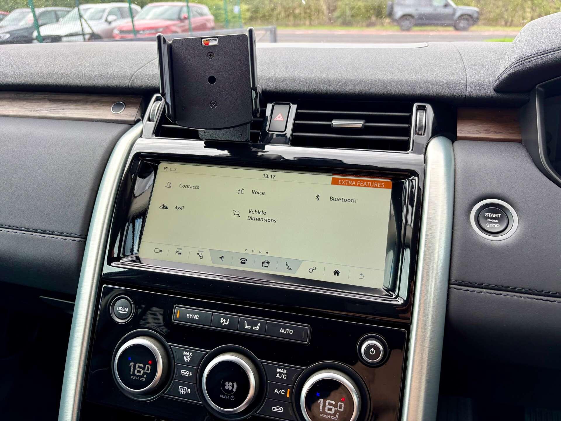 Land Rover Discovery 3 view 48