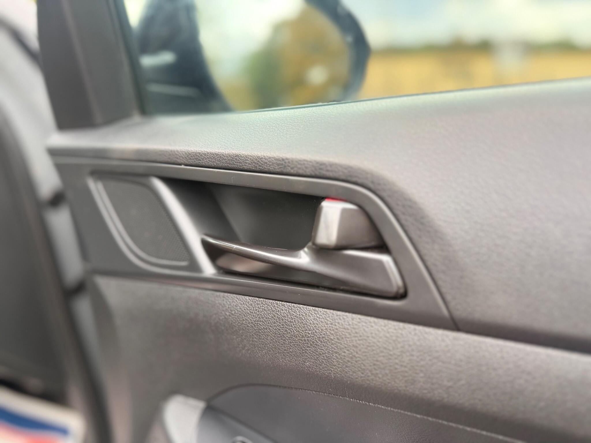 Hyundai Tucson view 37