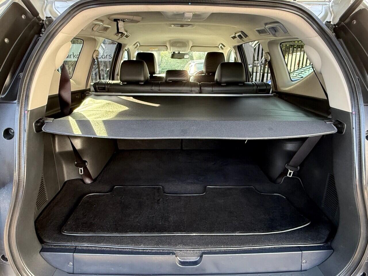 Mitsubishi Shogun Sport view 31