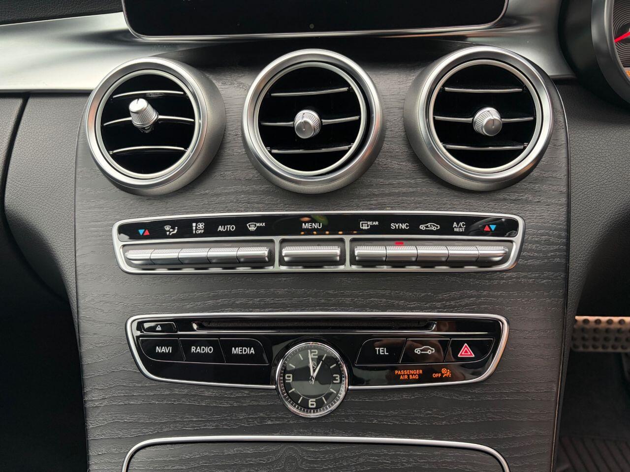 Mercedes-Benz C-Class view 29