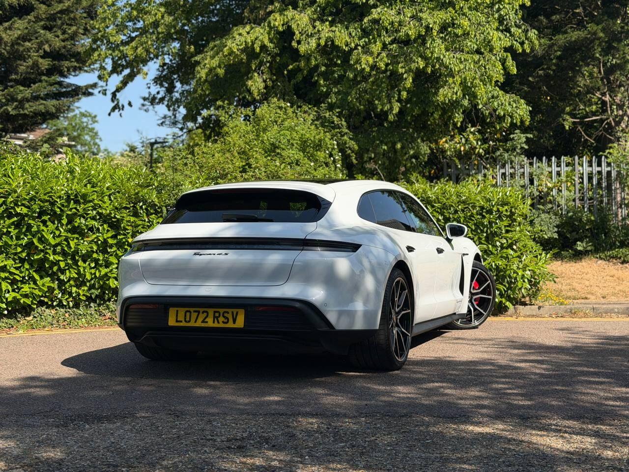 Porsche Taycan view 82
