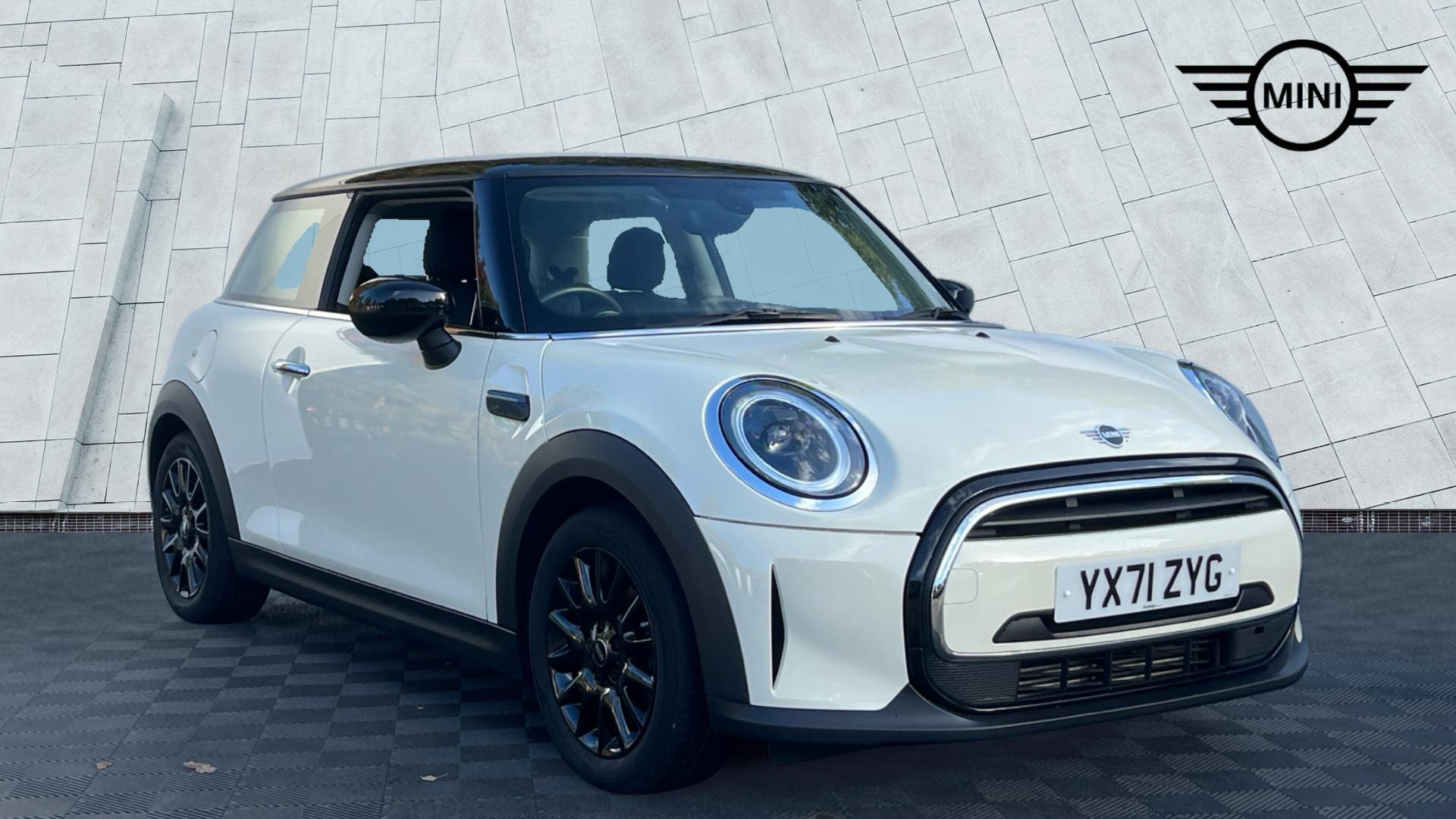 2021 MINI Mini 1.5 Cooper Classic Hatchback 3d Auto
