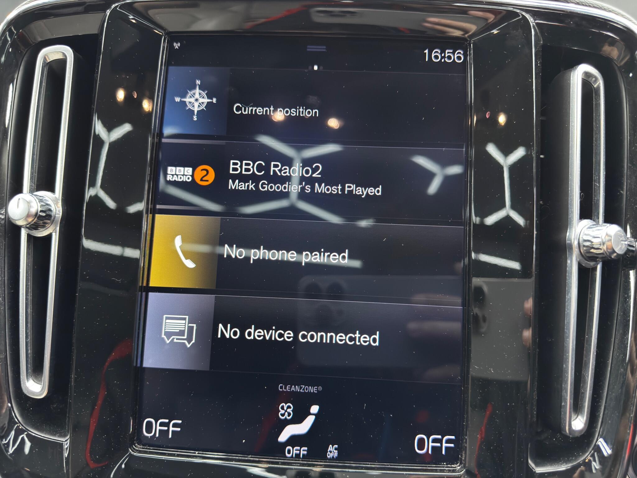 Volvo XC40 view 29