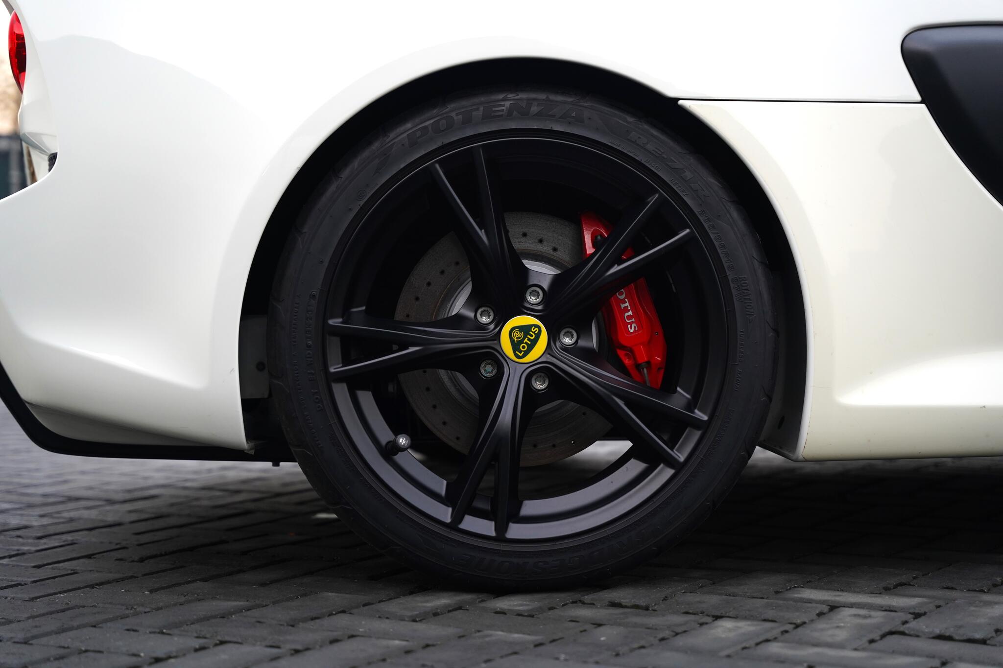 Lotus Exige view 75