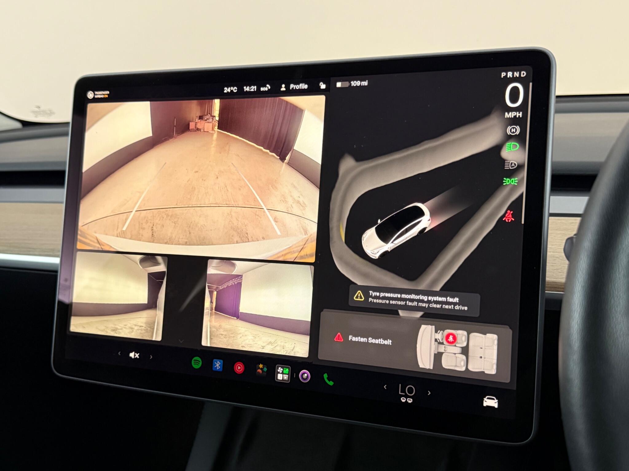 Tesla Model 3 view 25