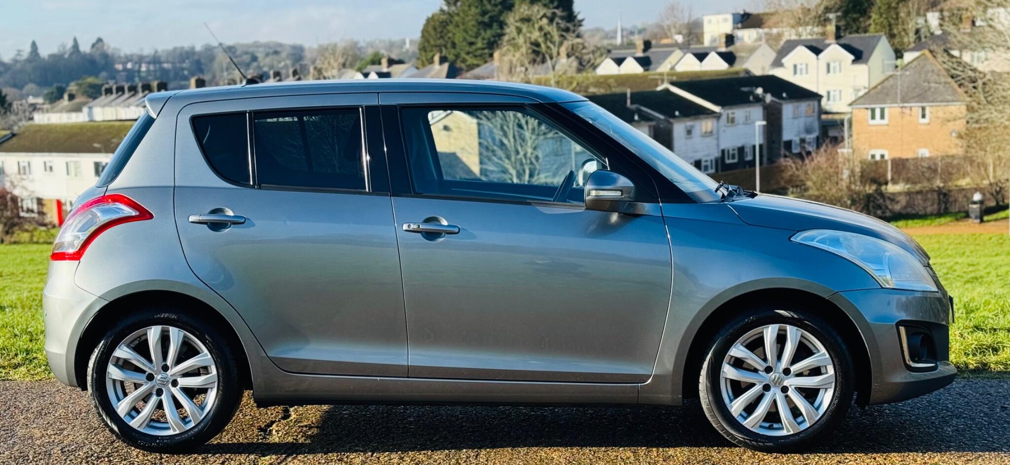 2015 Suzuki Swift image 9
