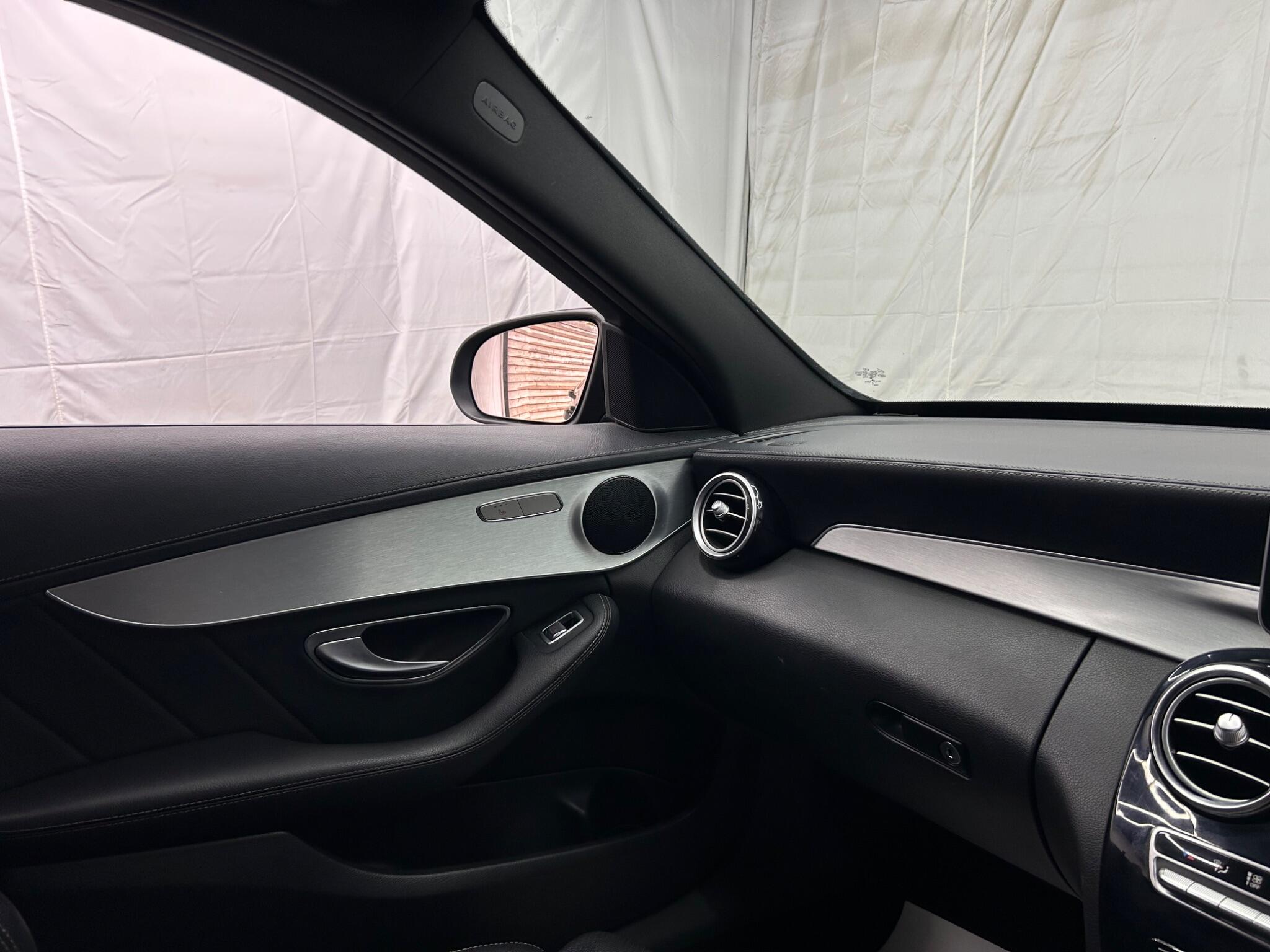 Mercedes-Benz C Class view 10