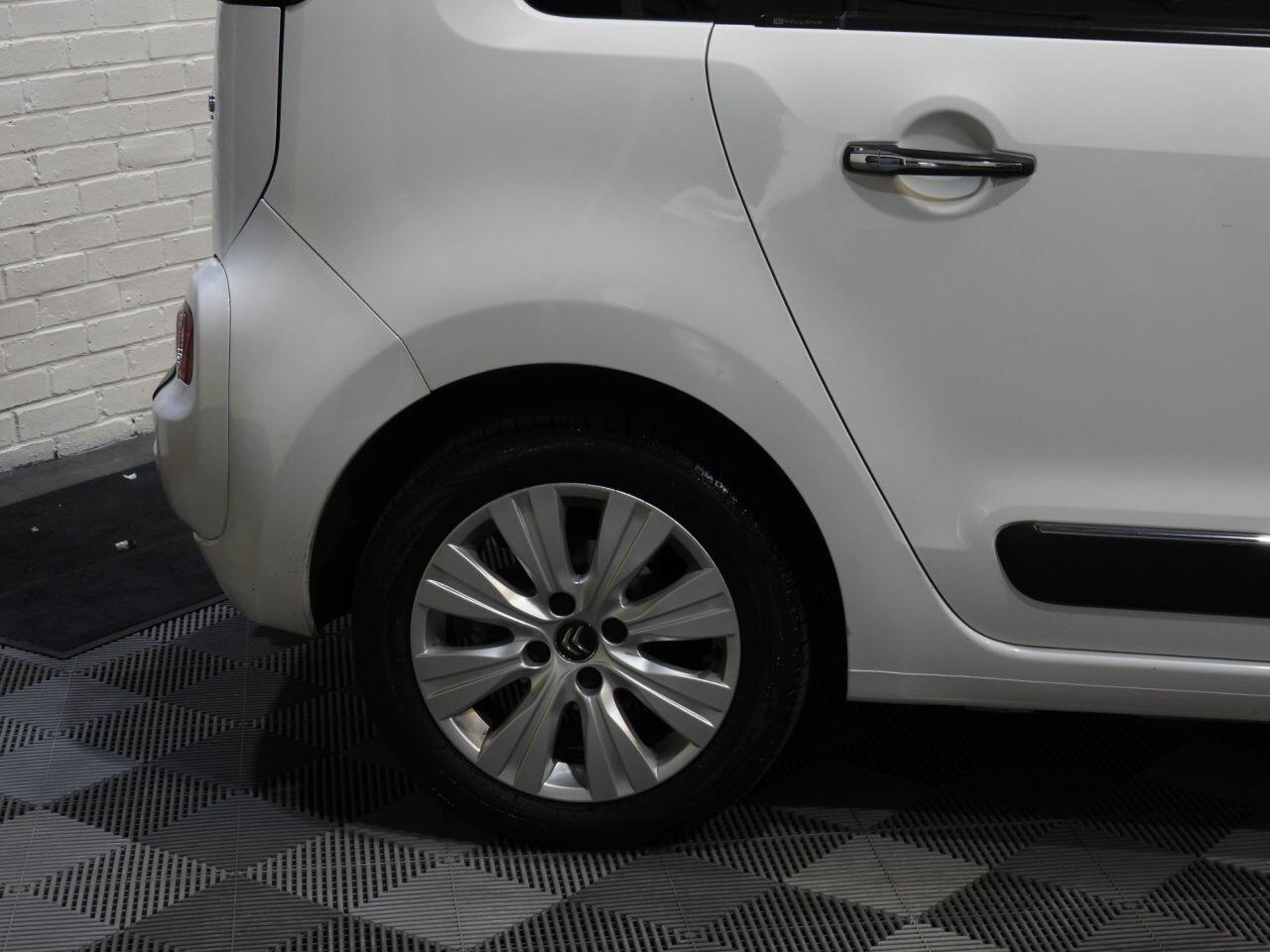 Citroen C3 Picasso view 21