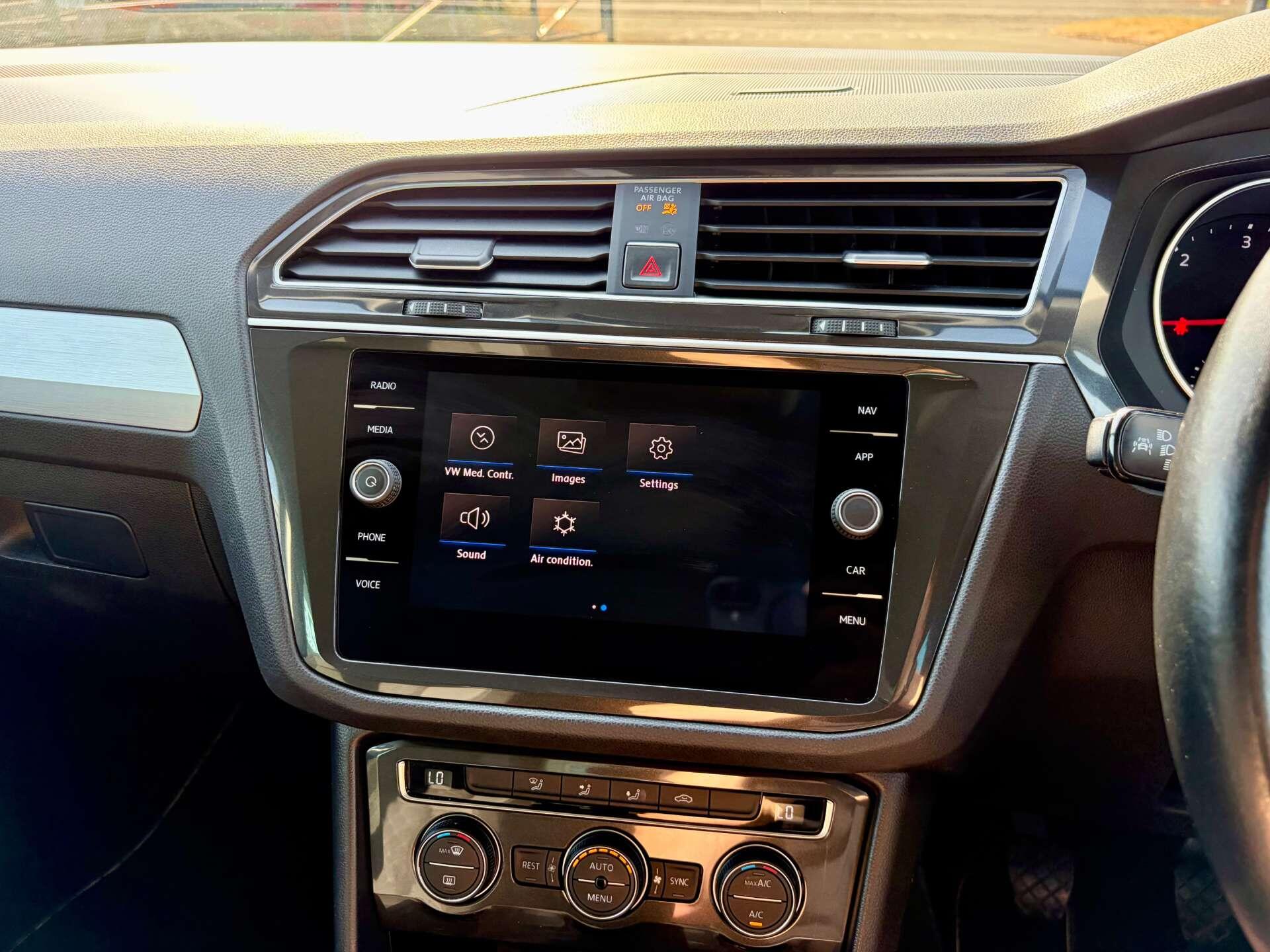 Volkswagen Tiguan view 44