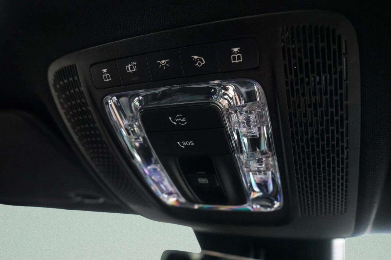 Mercedes-Benz Cla view 41