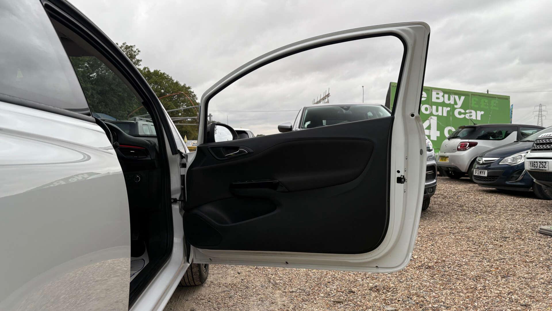 Vauxhall Corsa view 35