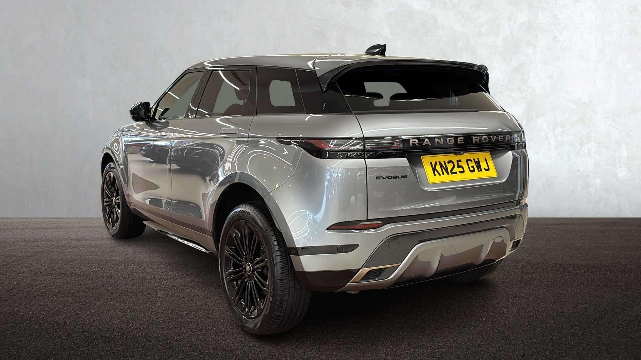 Land Rover Range Rover Evoque view 2