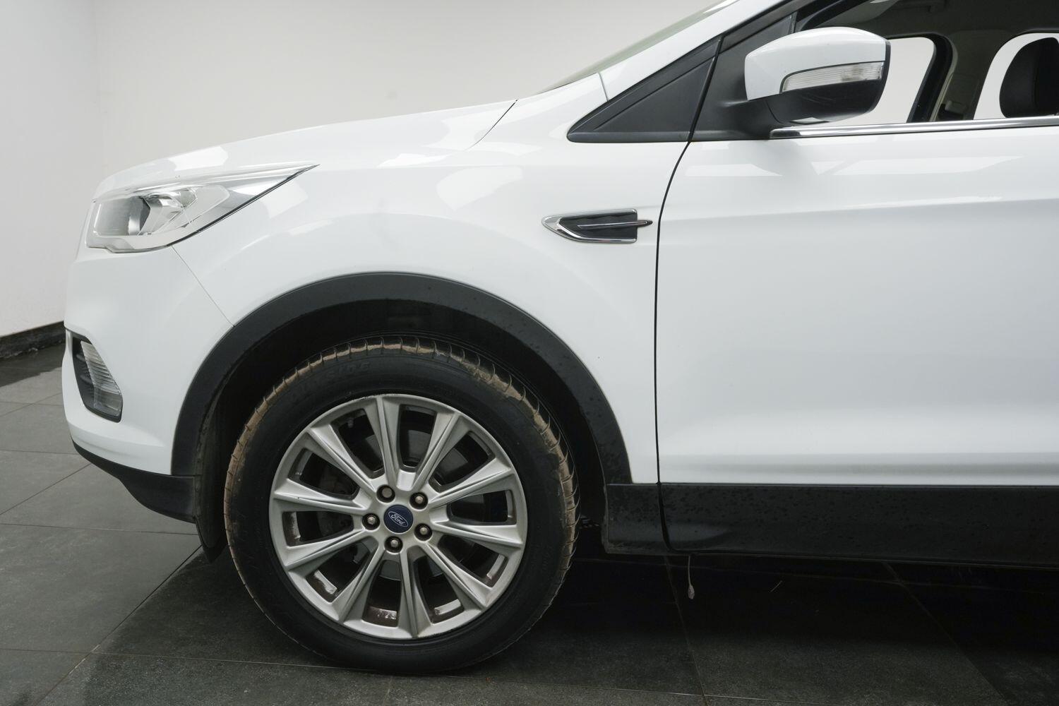 Ford Kuga view 6