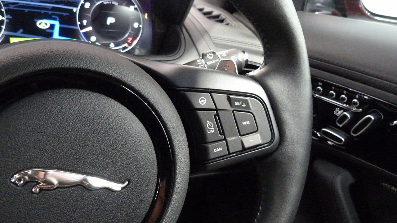Jaguar F-Type view 29