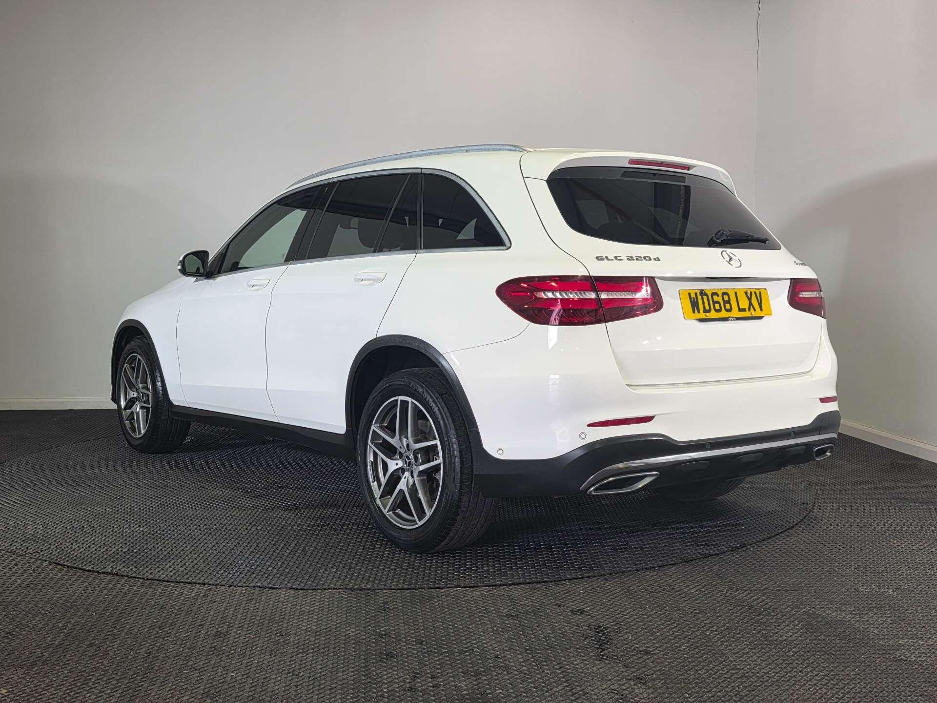 Mercedes-Benz GLC view 5