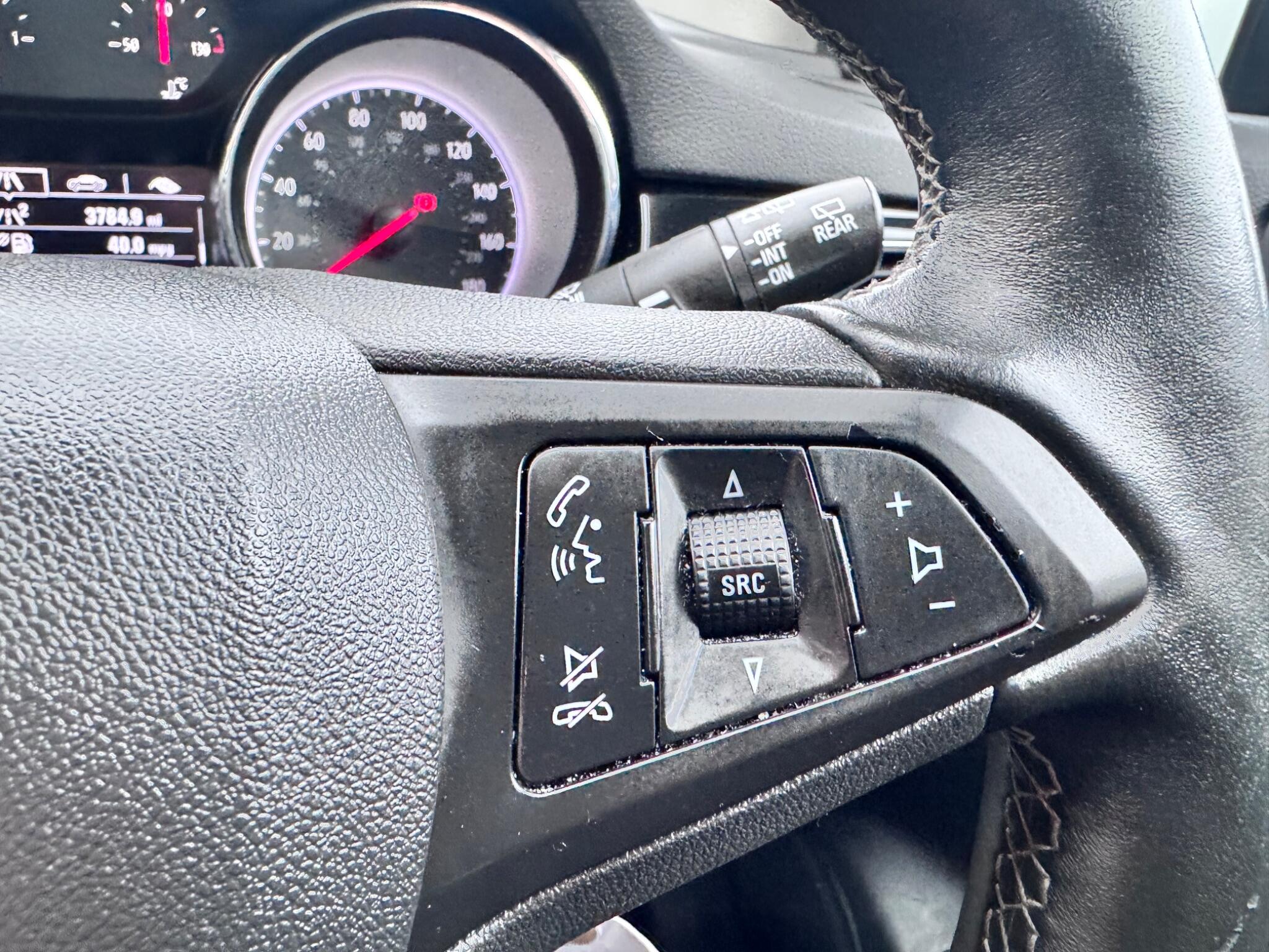 Vauxhall Astra view 25