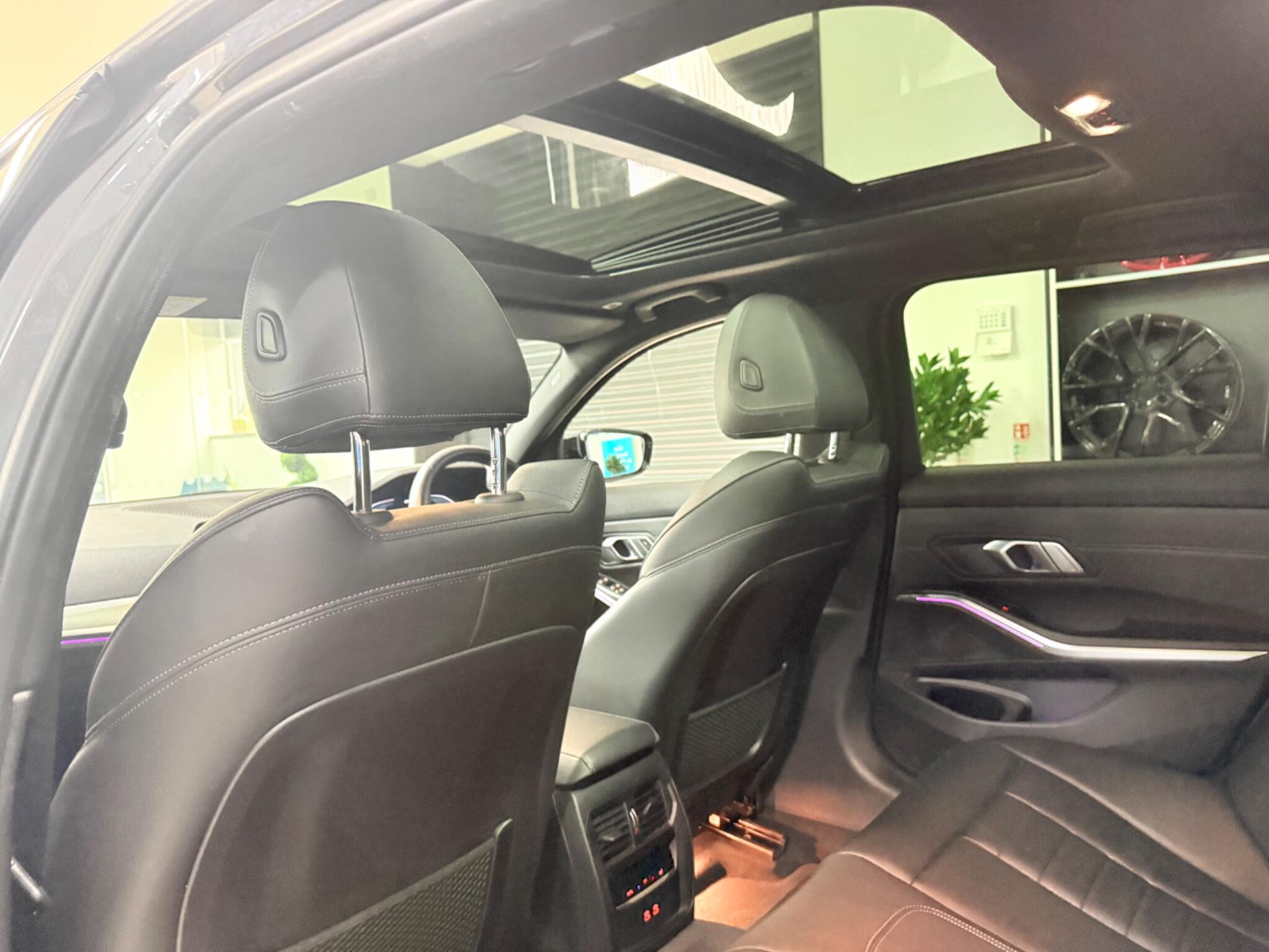 BMW 3 Series view 45