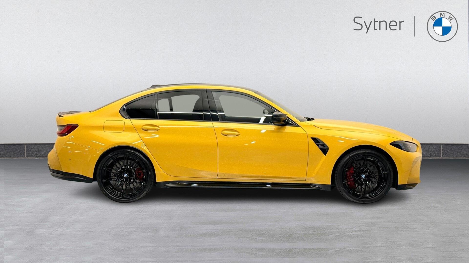 BMW M3 view 3