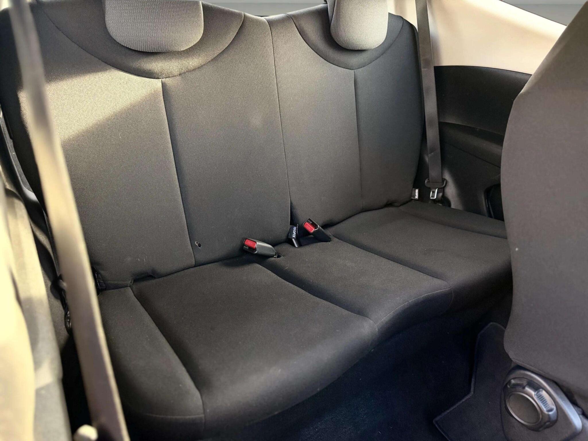 Toyota Aygo view 37