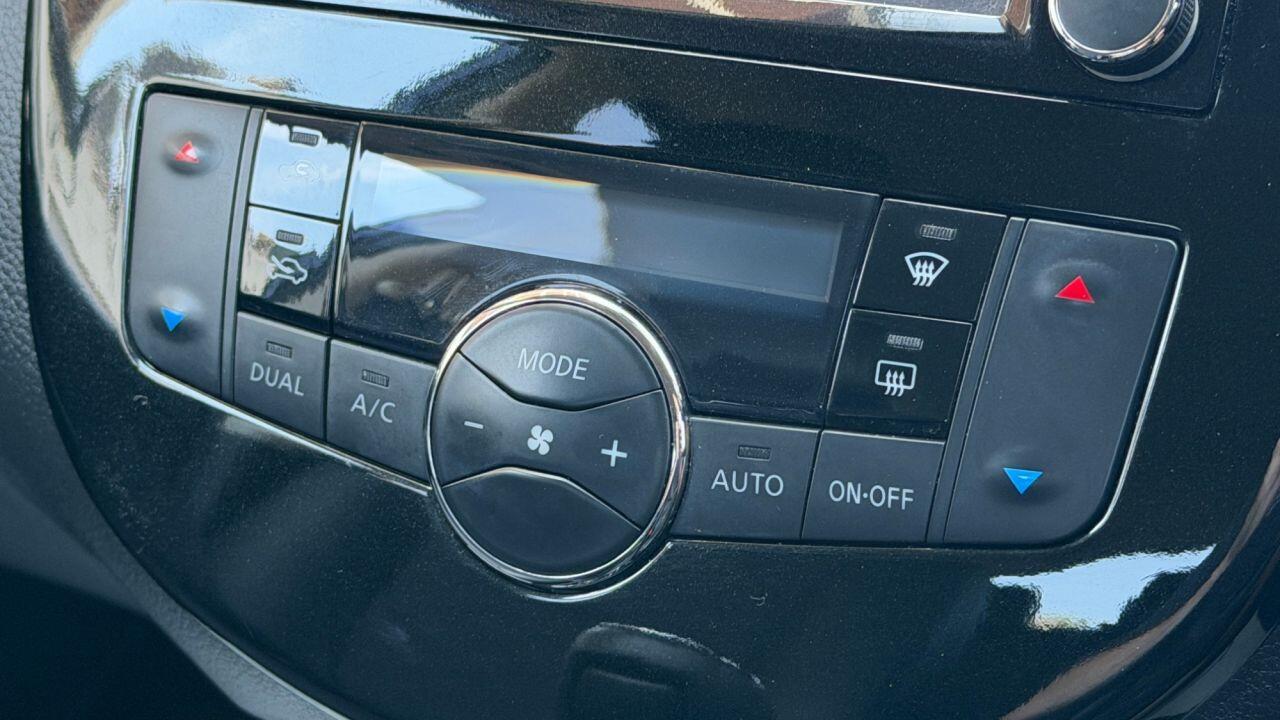 Nissan Pulsar view 21