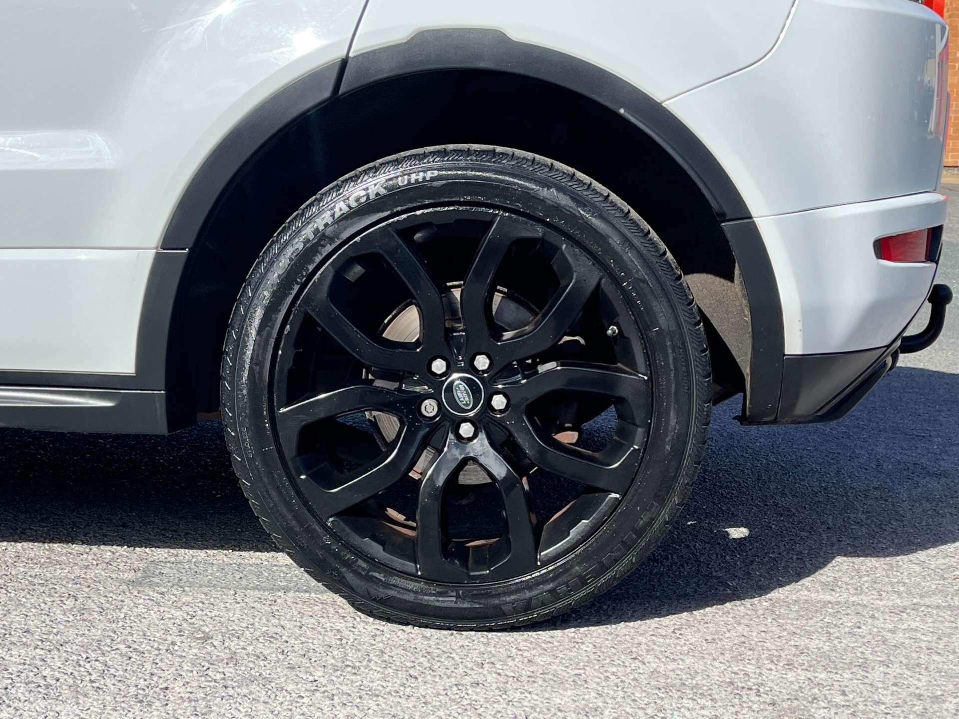 Land Rover Range Rover Evoque view 40