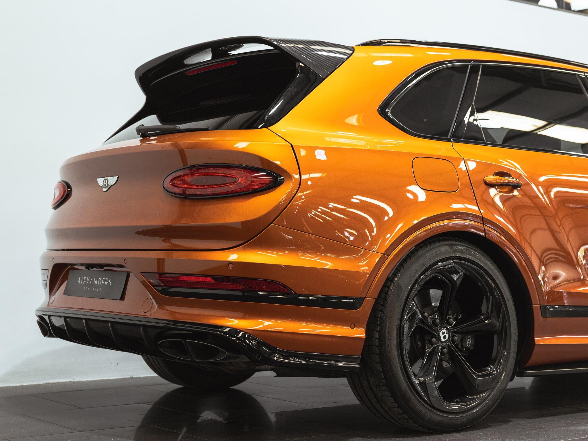 Bentley Bentayga view 27