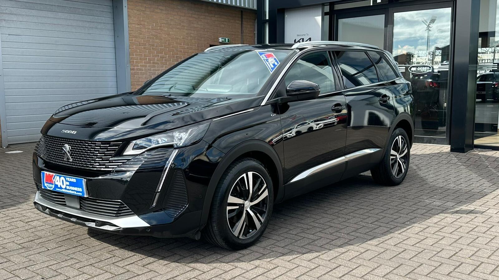 Peugeot 5008 view 8