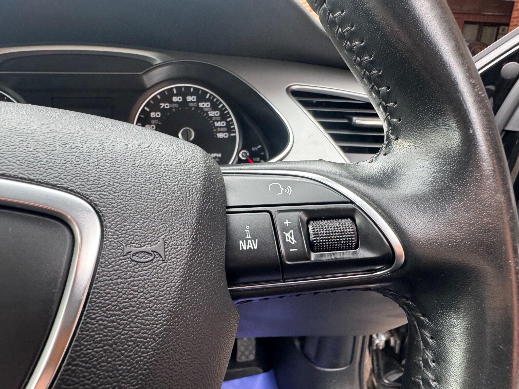 Audi A4 view 14