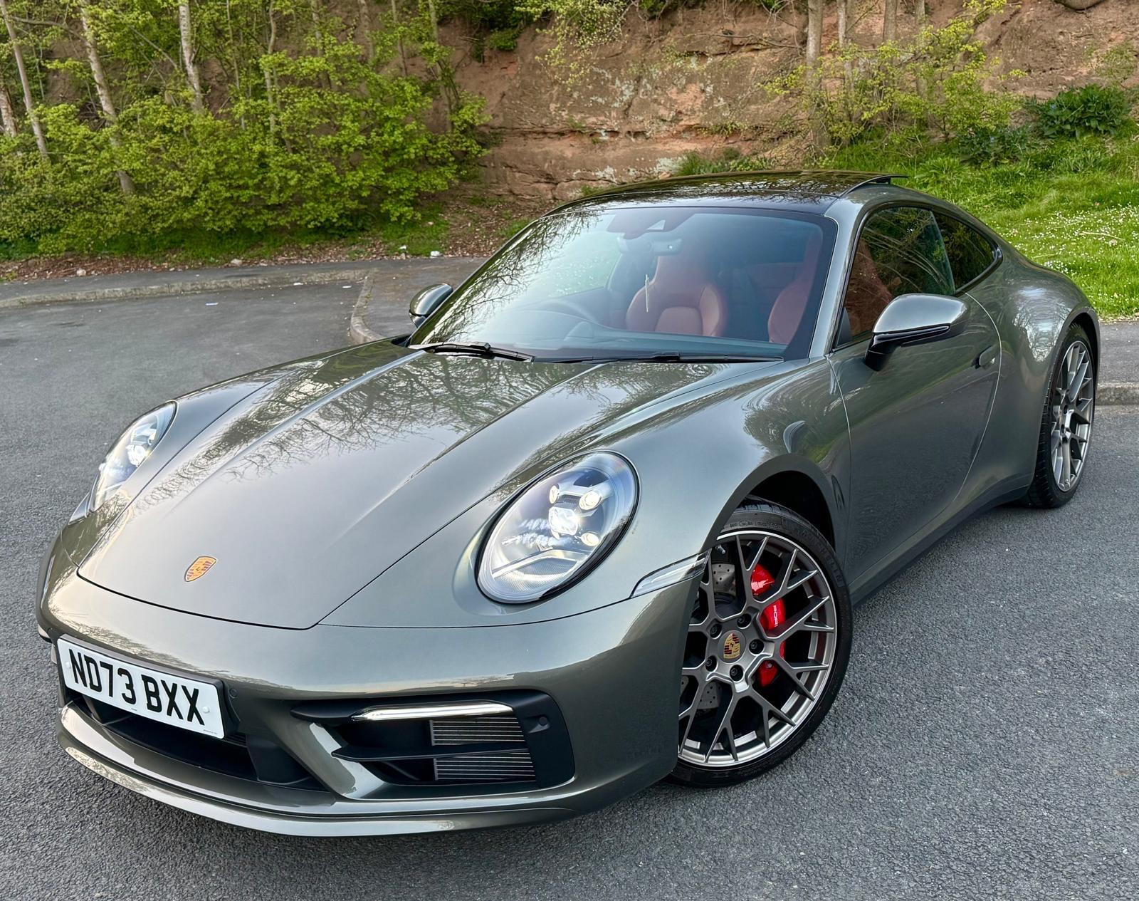 Porsche 911 view 72