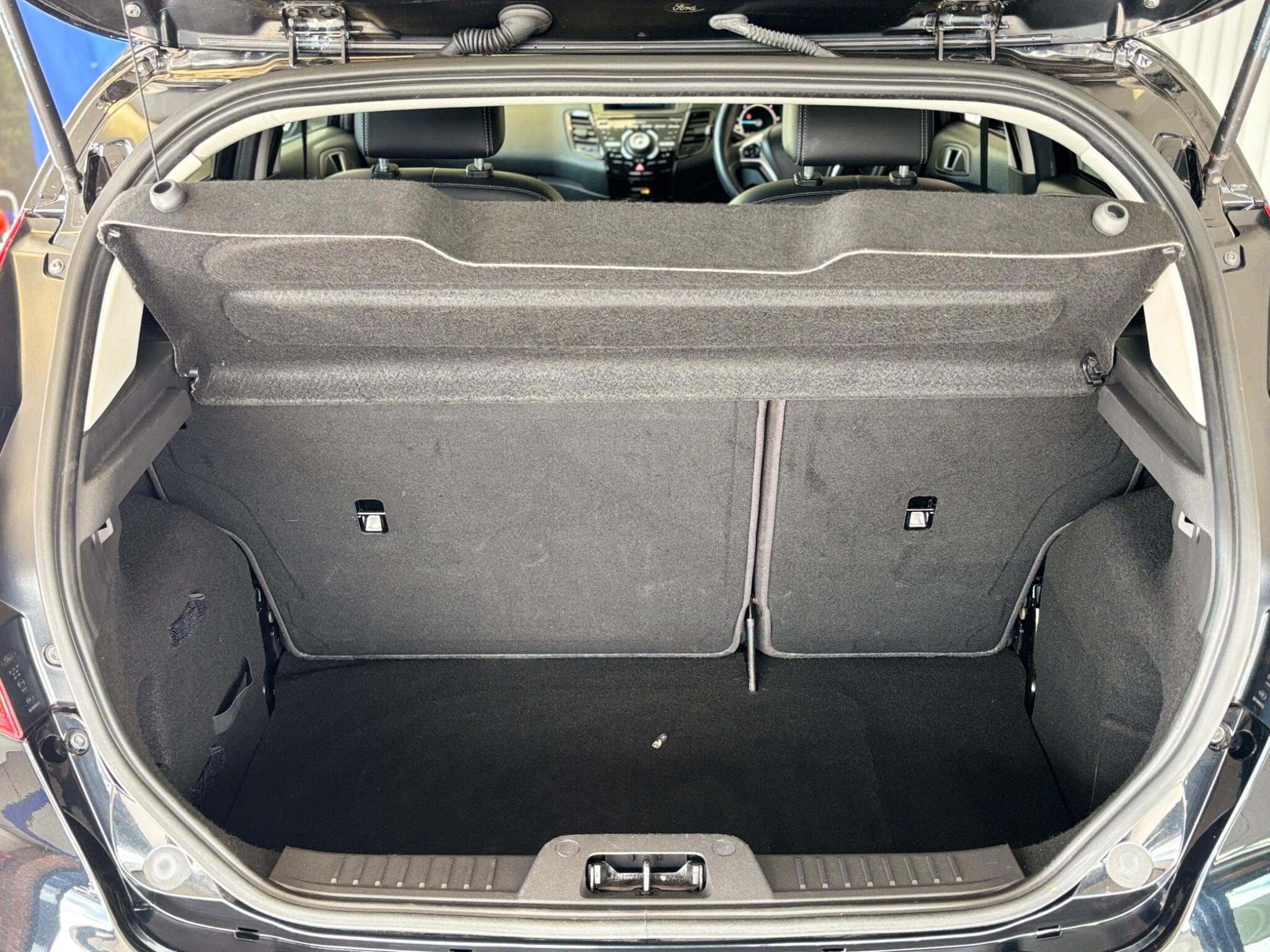 Ford Fiesta view 26