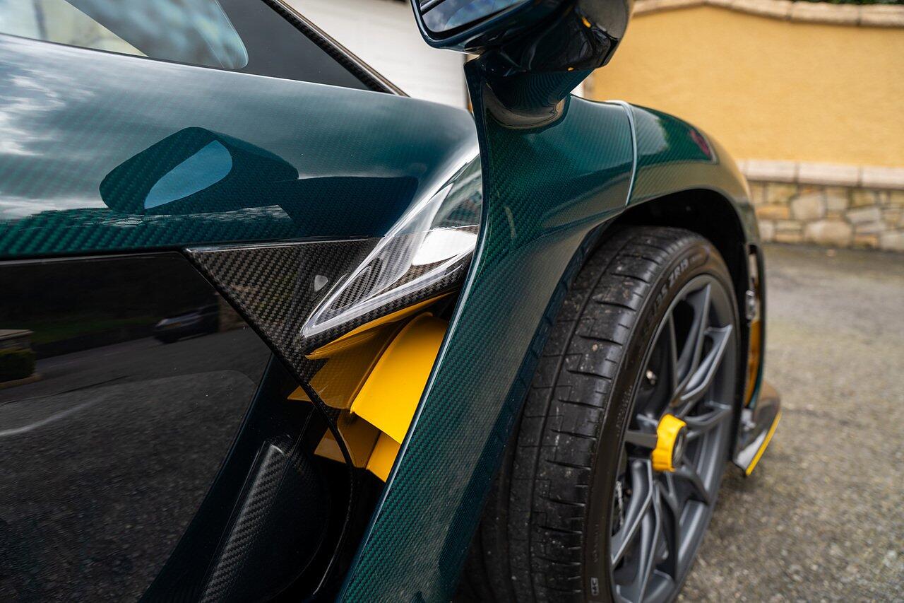Mclaren Senna view 9